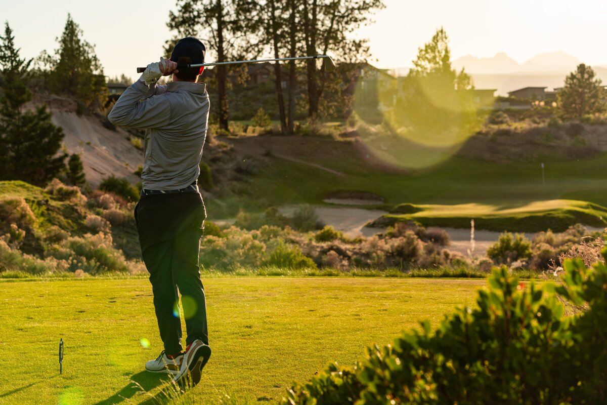 Tetherow No. 17 tee shot